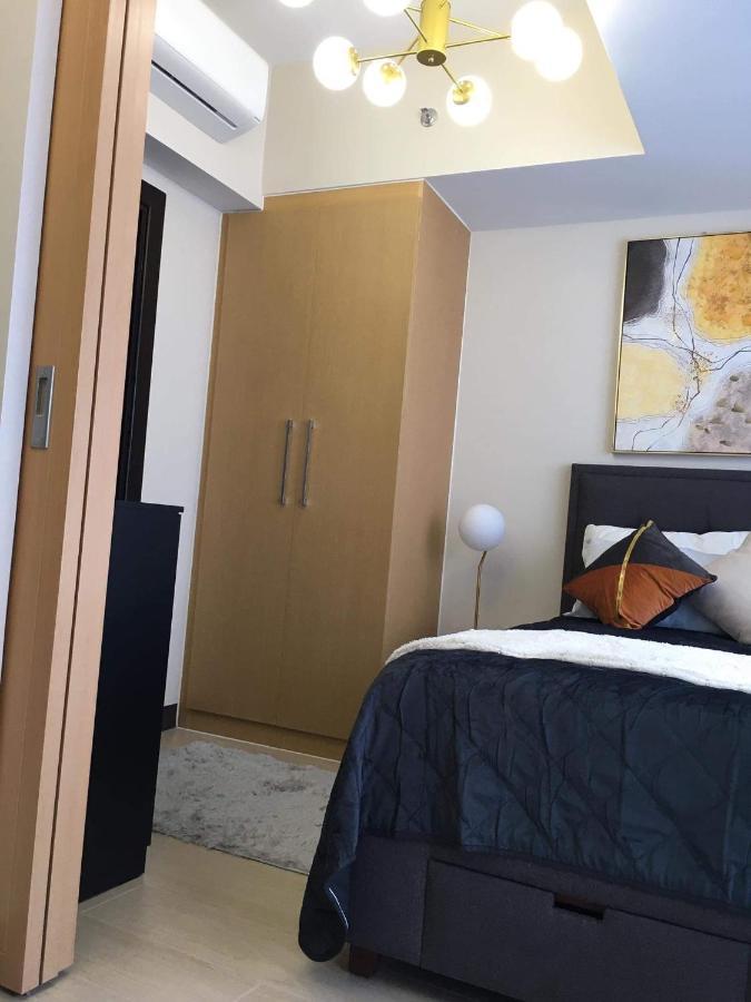 Daniella'S Modern & Cozy Suite In Uptown Bgc มะนิลา ภายนอก รูปภาพ
