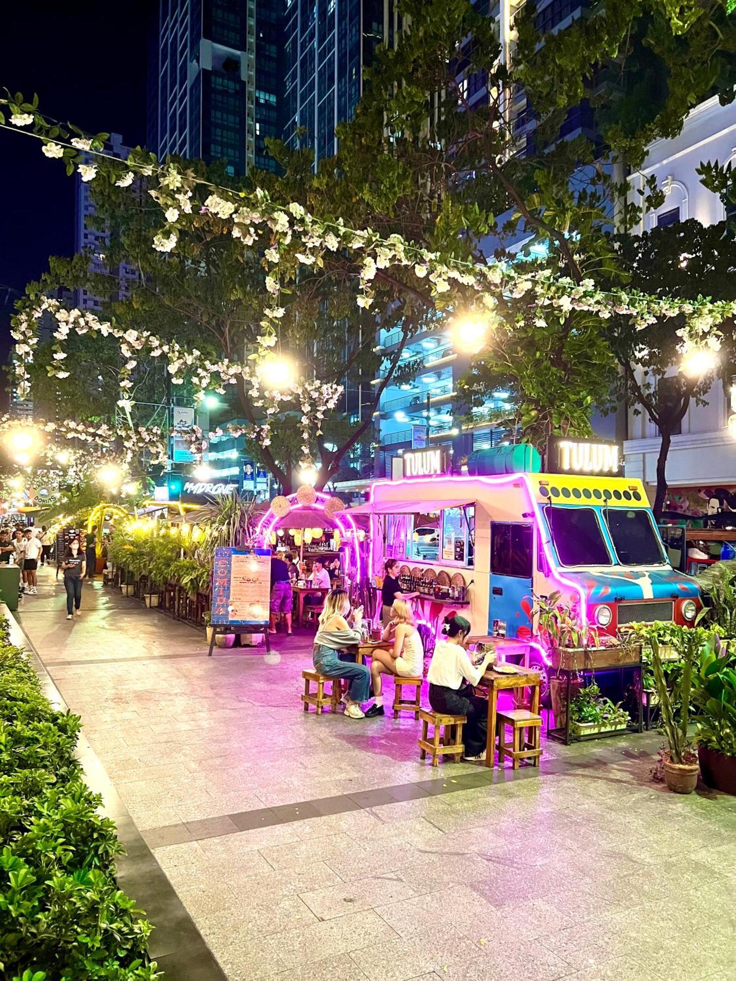 Daniella'S Modern & Cozy Suite In Uptown Bgc มะนิลา ภายนอก รูปภาพ